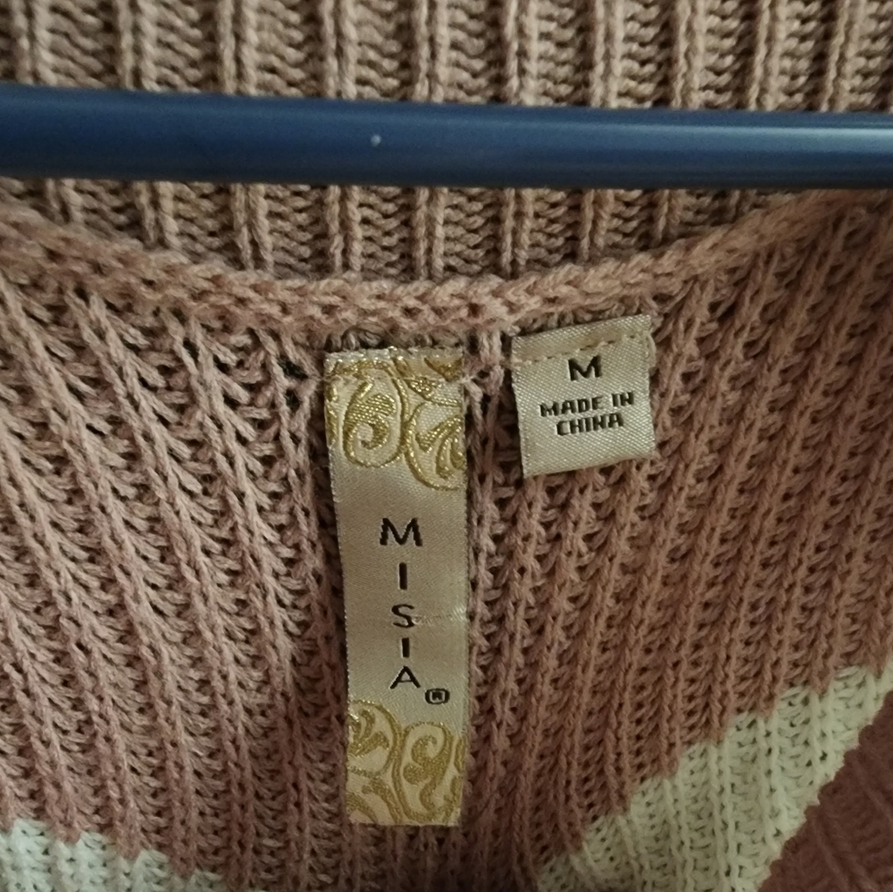 Sweater - Picture 4 of 4
